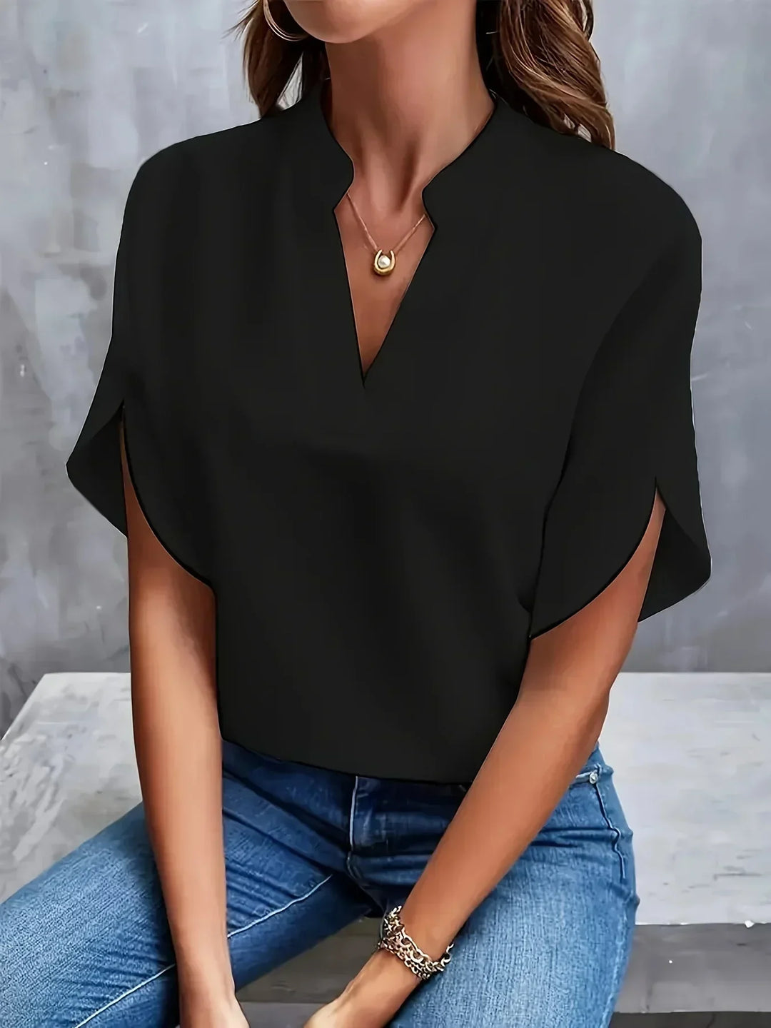 Elise | Blouse – Unique Yet Approachable.