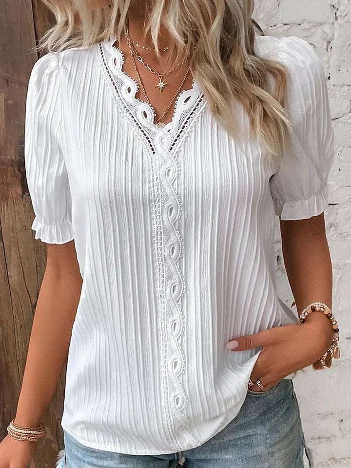 Brielle | Blouse with Detailed Design and Versatile Style