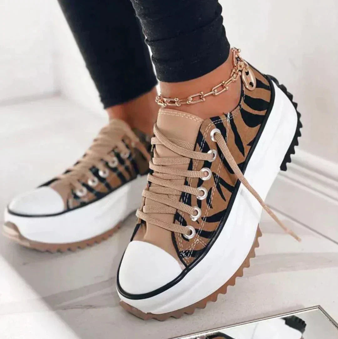 Emery | Women&