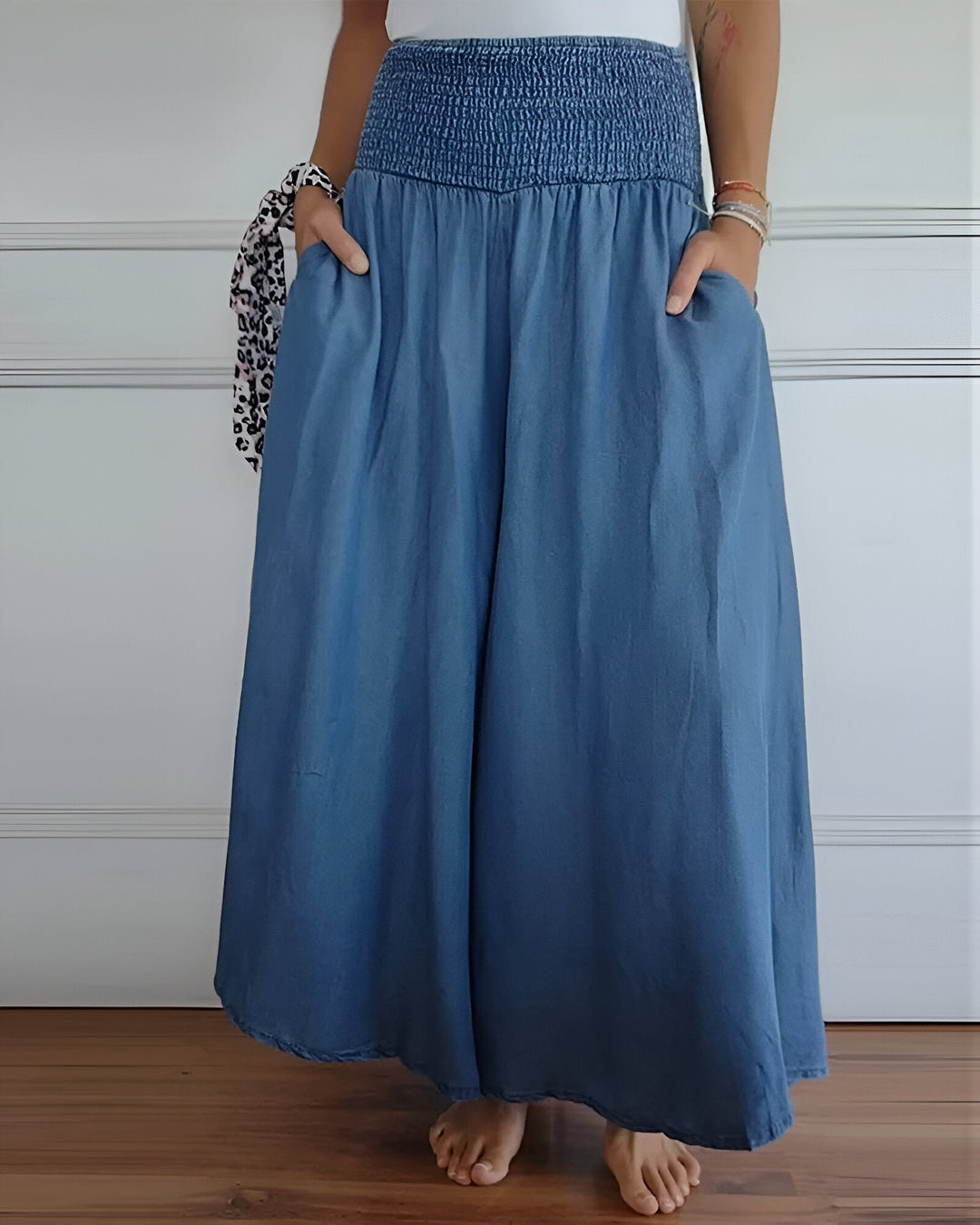 Nova | Trousers with Elasticated Waist and Relaxed Fit